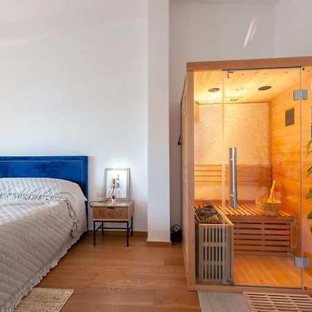 Luxus P4T Family 3 Bedroom With Pool, Tennis Court And Sauna Brindisi Extérieur photo