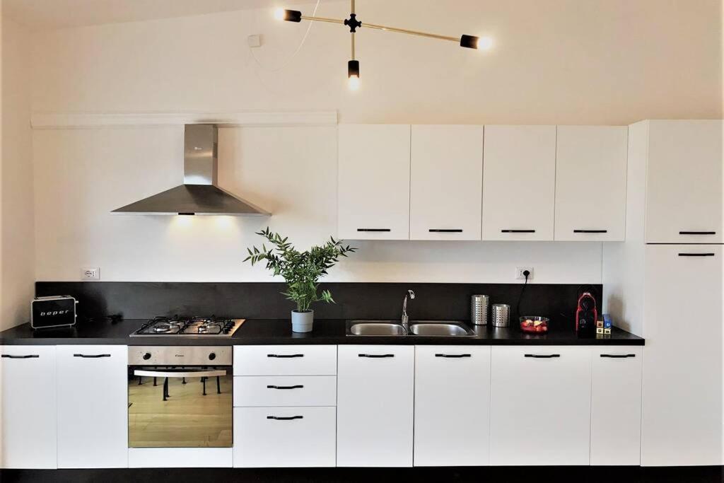 Luxus P4T Family 3 Bedroom With Pool, Tennis Court And Sauna Brindisi Extérieur photo