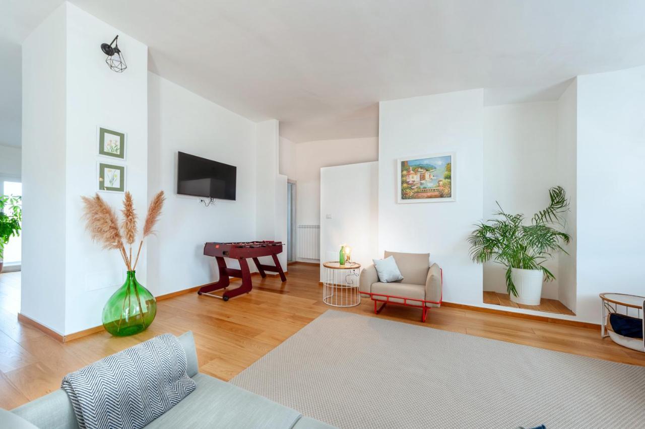 Luxus P4T Family 3 Bedroom With Pool, Tennis Court And Sauna Brindisi Extérieur photo