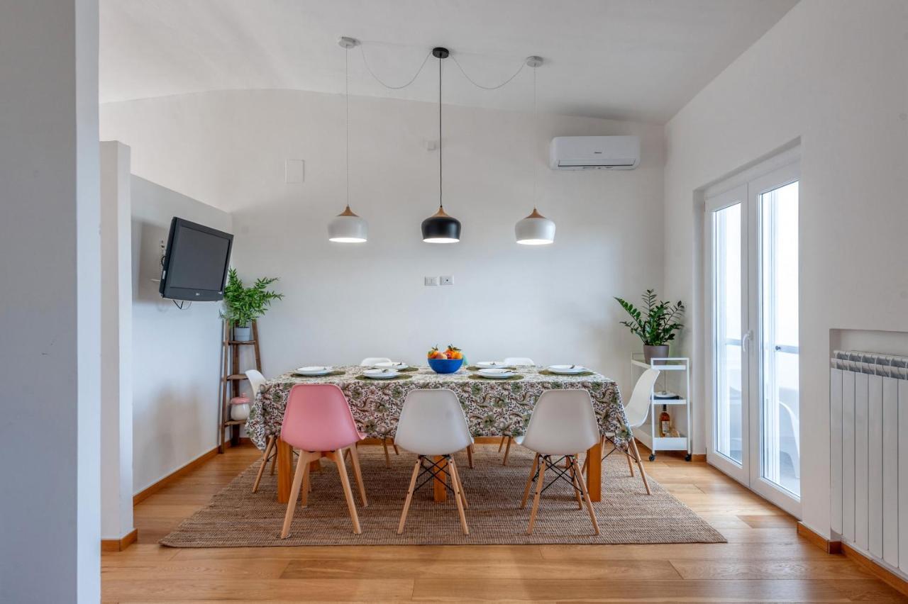 Luxus P4T Family 3 Bedroom With Pool, Tennis Court And Sauna Brindisi Extérieur photo