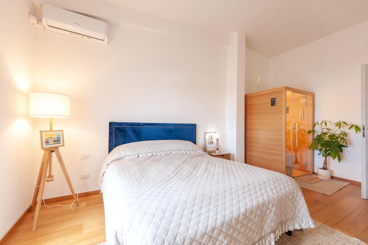 Luxus P4T Family 3 Bedroom With Pool, Tennis Court And Sauna Brindisi Extérieur photo